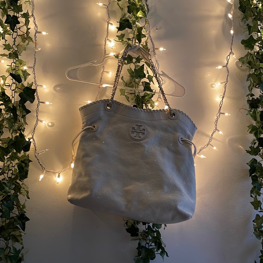 White and silver leather Tory Burch bag